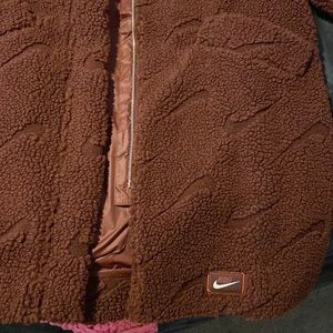 MAROON SHERPA NIKE COAT